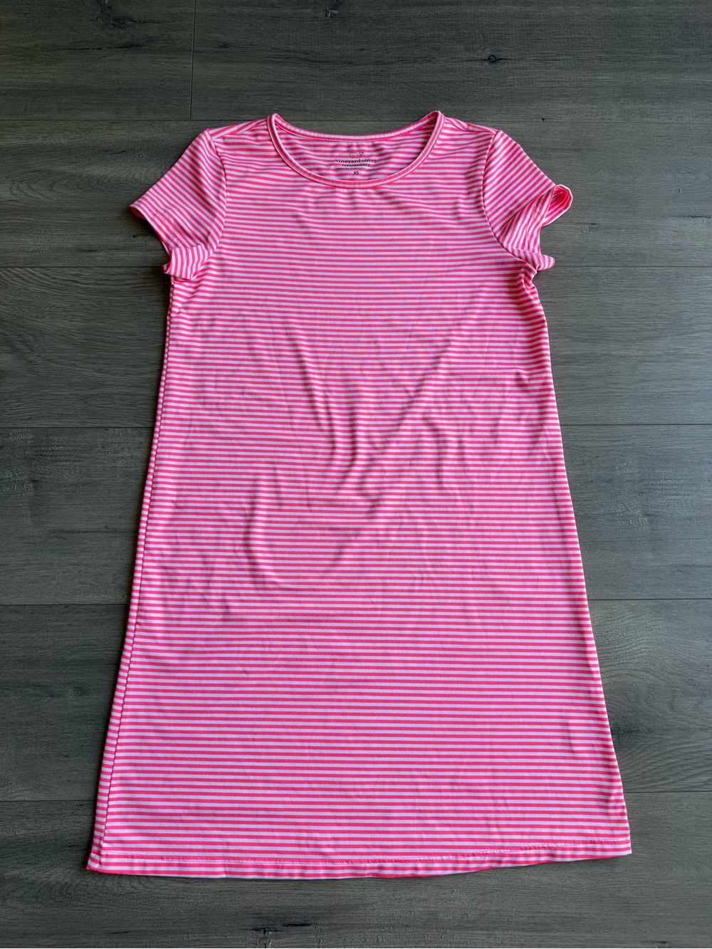Vineyard Vines Performance dress - size XS - pink and white stripes
